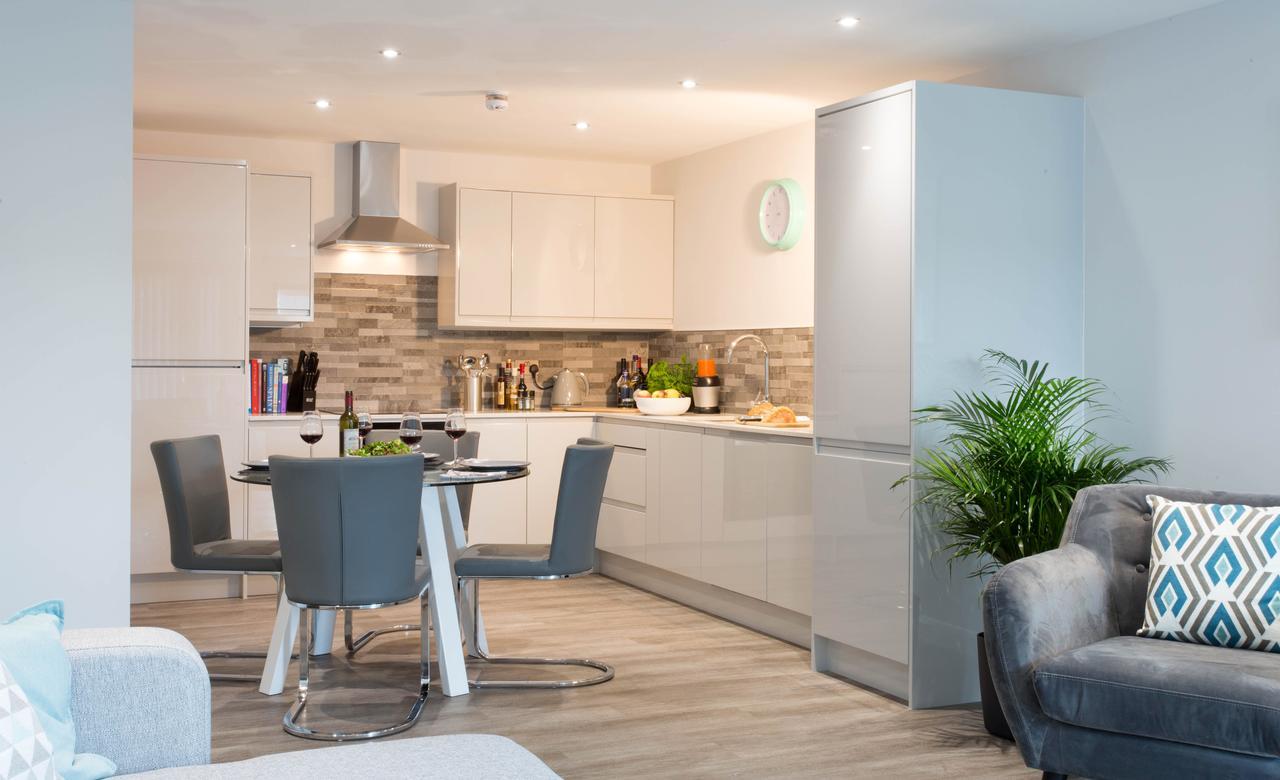 Cotels At 7Zero1 Serviced Apartments - Modern Apartments, Superfast Broadband, Free Parking, Centrally Located Milton Keynes Eksteriør bilde